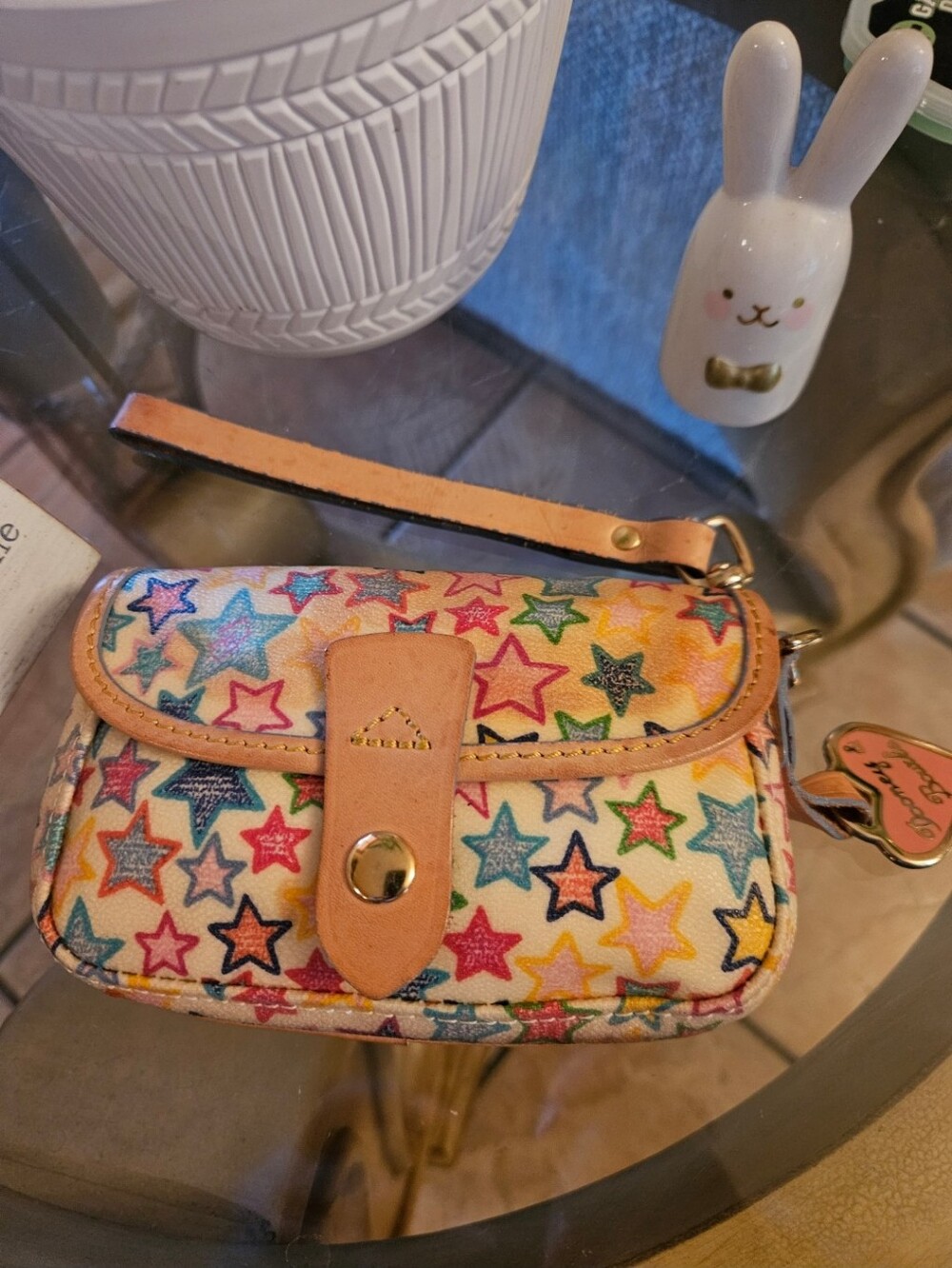 Rare Dooney & Bourke Adorable Multicolor Star ☆ Print Leather Pouch Wristlet